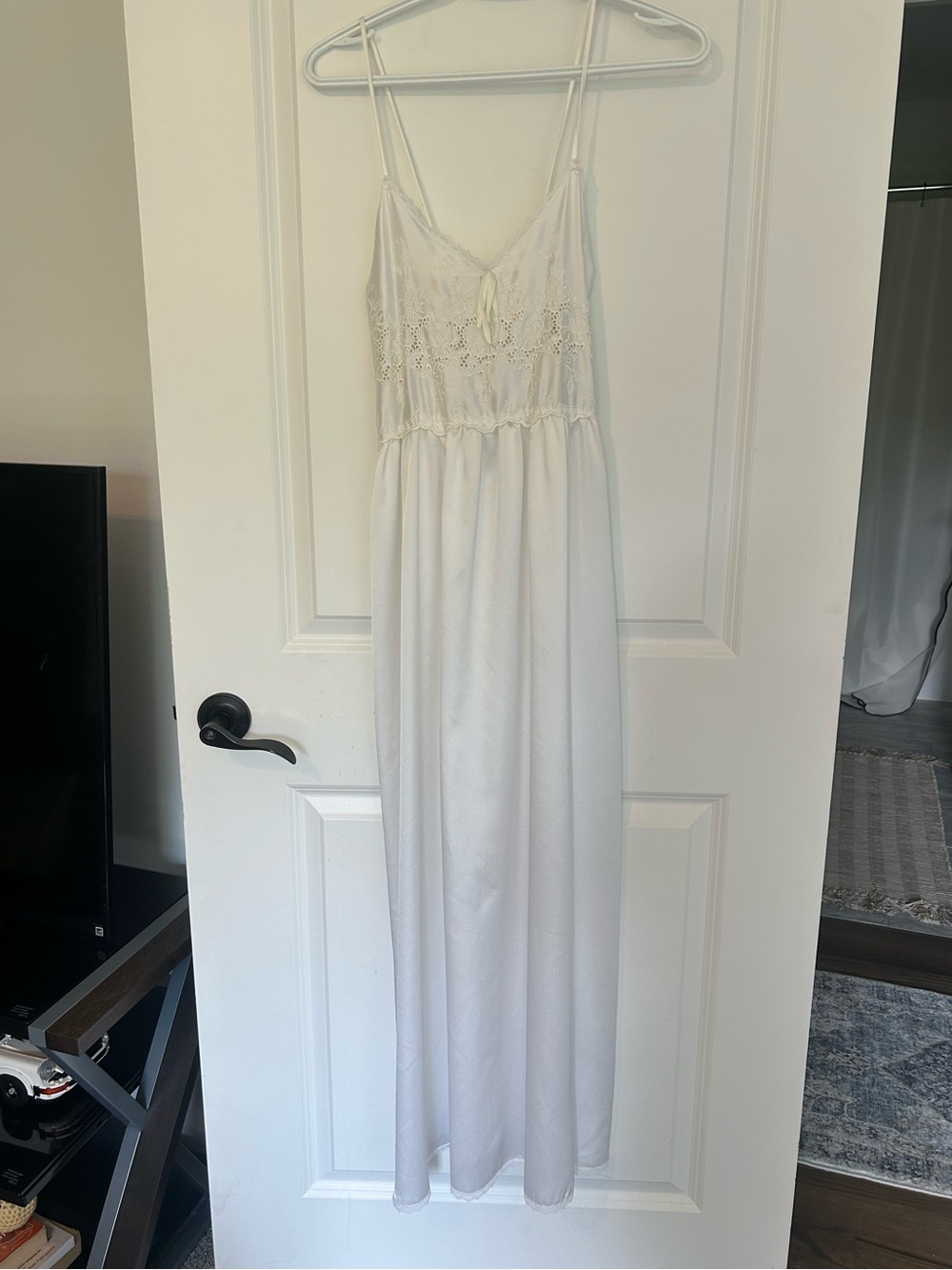 Dior Ivory Lace Slip Dress with Satin Ribbon - Picture 2 of 9
